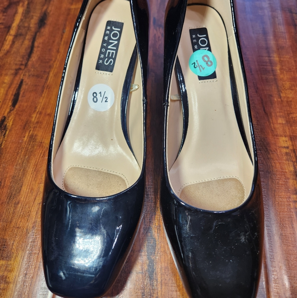 Jones New York Black Patent Heels